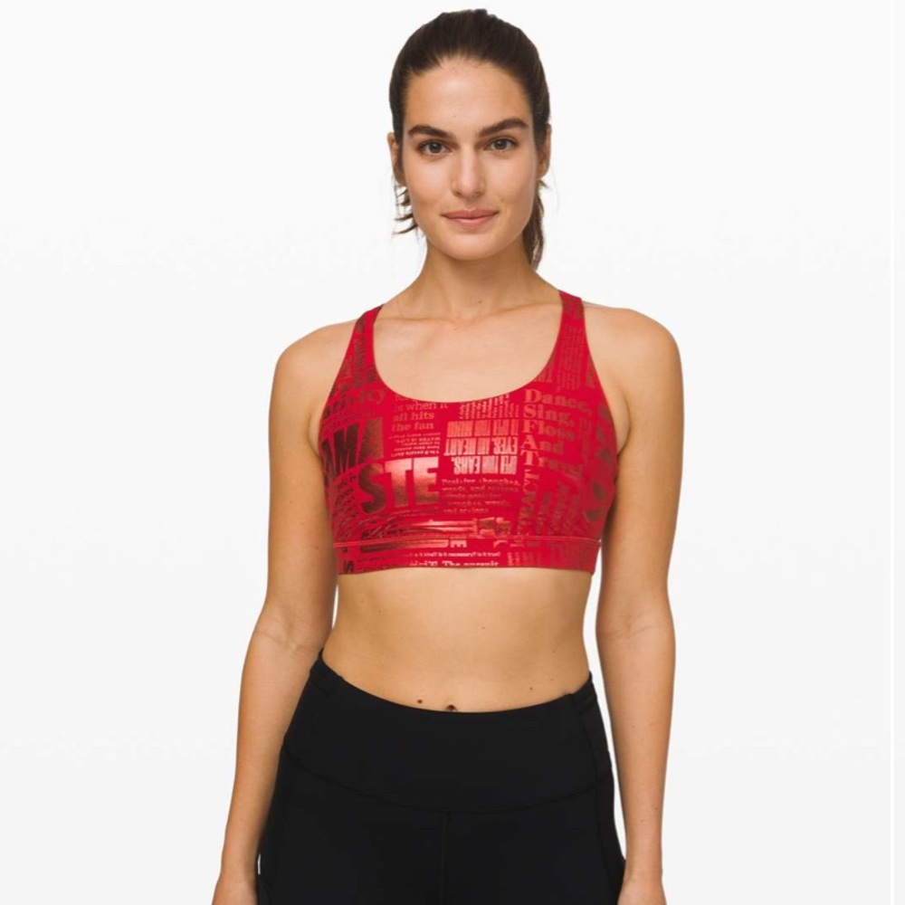 Lululemon Energy Bra *Manifesto Size 6
20YR Manifesto Foil Dark Red